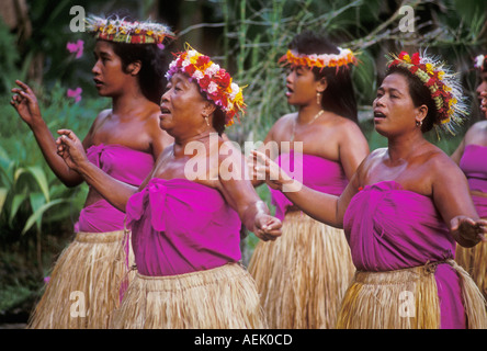 Pohnpeian woman at Nett Cultural Center Pohnpei Micronesia Stock Photo ...