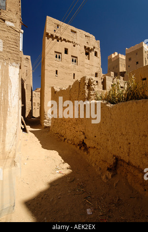 Old town of Al Hajjaryn, Wadi Doan, Hadramaut, Yemen Stock Photo