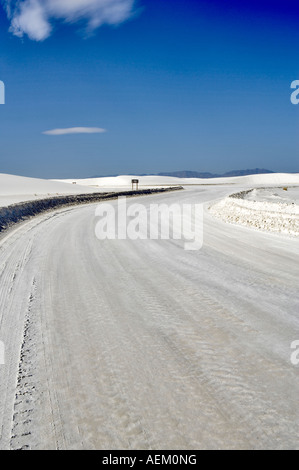 Road through dunes White Sands National Monument New Mexico Stock Photo