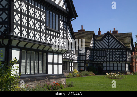 Housing and Gardens Port Sunlight Village Wirral Merseyside England Stock Photo