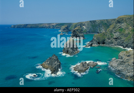 Rock stacks at Bedruthan steps Cornwall England GB UK EU Europe Stock Photo