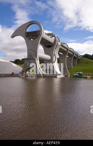 dh Falkirk Wheel CAMELON STIRLINGSHIRE Canal revolving boat lift boating basin Forth Clyde Union canals industrial architecture uk scotland waterway