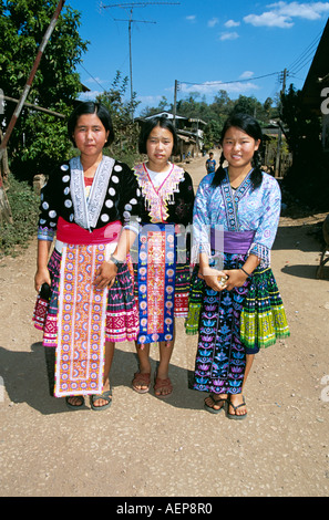 Three young girls, Hmong Hill Tribe, Huay Luk Village, Chiang Dao District, Chiang Mai Province, Thailand Stock Photo