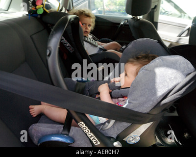 Forward facing car seat ireland hotsell