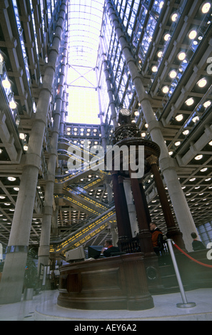 Interior of Lloyd s of London building Richard Rogers Partnership ...