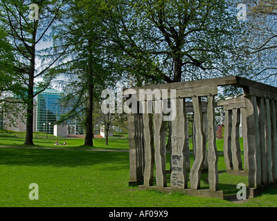 The five fingers of a hand Five walls to the pentagram from Klaus Simon created 1987 in the town garden of Essen Stock Photo