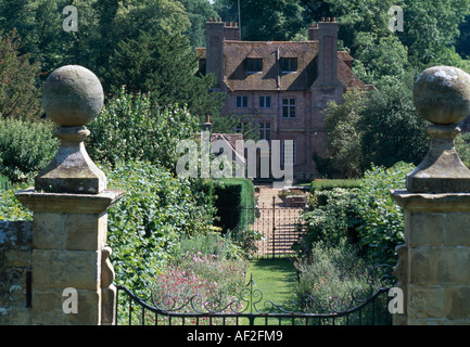 Groombridge Place, Kent, England, c. 1670  1674. Architect: Philip Packer Stock Photo