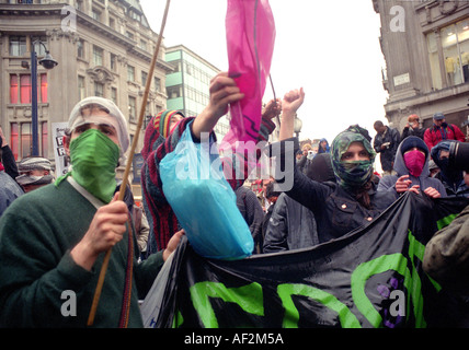 Mayday 2001 when people were herded into Oxford Circus by police and detained for many hours. Stock Photo