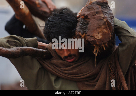 Earthquake survivors at a tent camp ran by NRSP in Muzaffarabad, Pakistan, 2005. Stock Photo