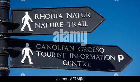 Bilingual Signpost outside Harlech Castle, Gwynedd, North Wales, UK Stock Photo