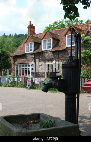 Village pump and the Old Post Office, Hambleden, Buckinghamshire, England, United Kingdom Stock Photo