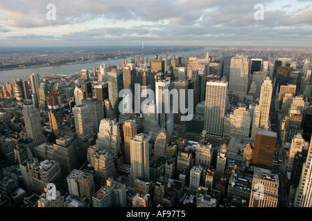 evening view of manhattan north west towards hudson river from observation deck 86th floor near the top of the empire state Stock Photo