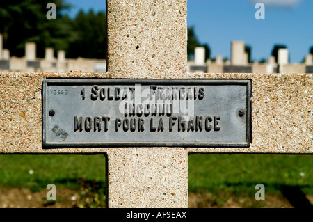 Verdun First World War One 1 Cemetery Douaumont unknown soldier France French Stock Photo