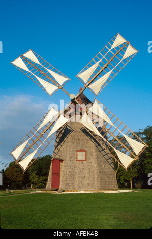 Massachusetts,New England,Cape Cod,Eastham Cape Cod's oldest windmill,wind,mill,generator,grinder,built 1680s in Plymouth,MA033 Stock Photo