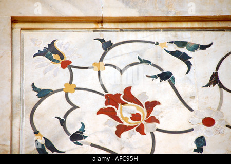 Close-up of inlaid precious stones in marble at Taj Mahal, India Stock Photo