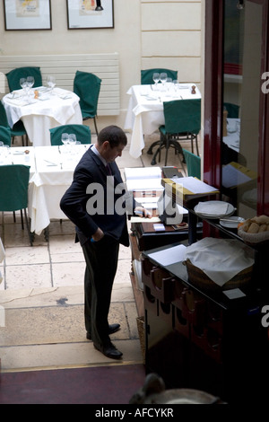 Le Dome du Marais restaurant, 9 rue de Bearn, 3rd arrondissement, Paris, France, Autumn 2007 Stock Photo