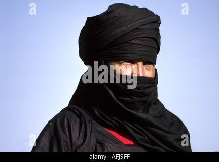 Touareg man in traditional dress Algeria Stock Photo