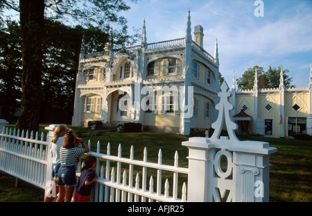 Maine,ME,New England,Down East,Kennebunkport Wedding Cake house houses home homes residence,built 1826 constructed,built by sea captain ME157,visitors Stock Photo