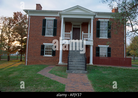 Virginia Appomattox Courthouse National historic Park,public land,recreation,Robert E. Lee surrenders to Ulysses Grant in 1865 Civil War,Union,Blue,Gr Stock Photo