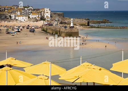People on beach in St Ives,Cornwall, England,UK Stock Photo