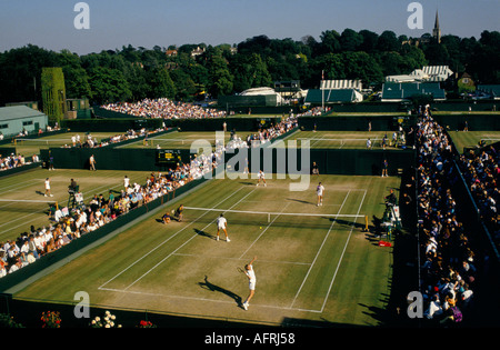 Wimbledon tennis 1980s, outside courts view towards Wimbledon village St Mary's Church London SW19 1985 HOMER SYKES Stock Photo