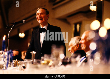 After Dinner Speakers Speaker Peter Moloney speaking engagement speech to City of London audience of business people. 1990s UK 1992 HOMER SYKES Stock Photo