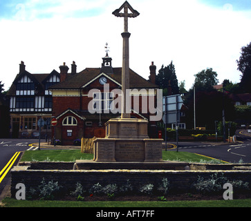 HASLEMERE SURREY UK May The War Memorial designed by Inigo Triggs erected in 1921 with the Town Hall in the background Stock Photo