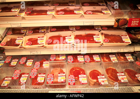 British beef discounted save 20% close up of packet in a supermarket London 1990s HOMER SYKES Stock Photo