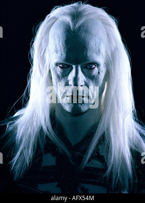 THE TIME MACHINE 2002 Warner/DreamWorks film with Jeremy Irons as Uber-Morlock Stock Photo