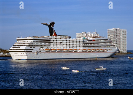 Cruise ship departing Port Everglades Ft Lauderdale Florida USA Stock Photo