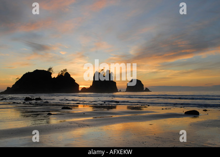 Sunset at Point of the Arches on Shi Shi beach, Olympic Coast. Stock Photo