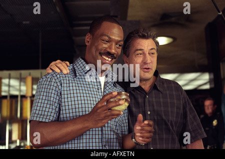 SHOWTIME - 2002 Warner film with Eddie Murphy at left and Robert DeNiro Stock Photo