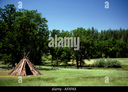 tepee, tepees, Chaw'se Indian, Chaw'se Indians, Grinding Rock State Historic Park, Amador County, California, United States, North America Stock Photo