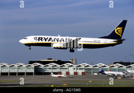 Ryanair Boeing 737 aircraft landing at Birmingham International Airport, West Midlands, England, UK Stock Photo