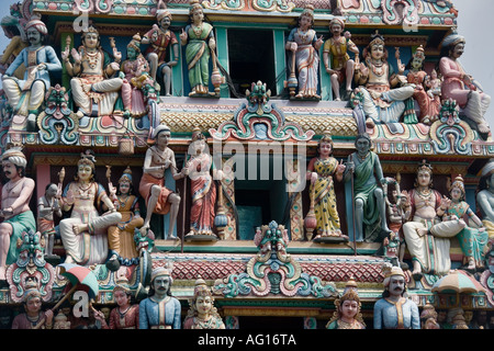 Ornate sculptures of Hindu deity at the Sri Mariamman Hindu Temple in Singapore Stock Photo