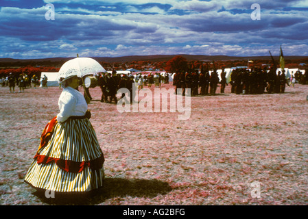 Reenactment battle of Gettysburg Civil War lone woman w parasol Stock Photo