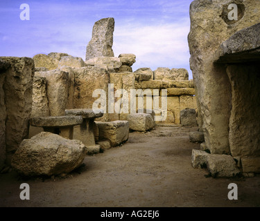 travel /geography, Malta, buildings, Hagar Qim temple, central apse, altars, menhir, oracle room, circa 3200 - 2500 B.C., historic, historical, Europe, architecture, early history, prehistory, megalith, megaliths, culture, religion, altar, UNESCO world heritage, Stock Photo