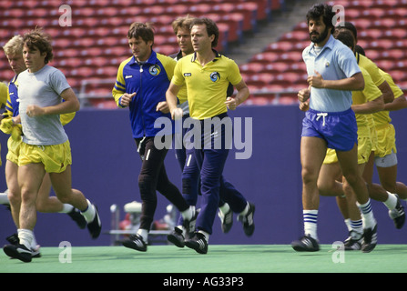 Beckenbauer, Franz * 11.9.1945, German athlete (football / soccer), full length, training, Cosmos New York, 1980, Stock Photo