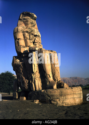 travel /geography, Egypt, Thebes, monuments, northern Colossus of Memnon, circa 1381 - 1351 B.C., historic, historical, Africa, architecture, monument, ancient world, New Kingdom, 18th dynasty, 14th century B.C., pharaoh Amenhotep III, queen Teje, colossus,UNESCO World Cultural Heritage Site, ancient world, Stock Photo