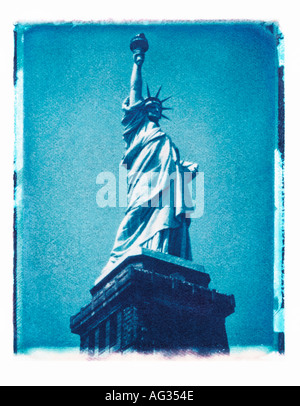 Polaroid transfer image of the Statue of Liberty circa 1960s Stock Photo