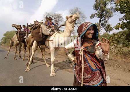 HMA79185 Caravan of gypsies Akola Akot Maharashtra India Stock Photo