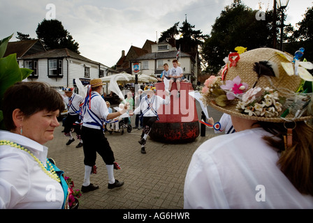 MALDON ESSEX ANCIENT FISHING PORT ON THE RIVER BLACKWATER ON THE EAST COAST OF ENGLAND MORRIS DANCERS Stock Photo