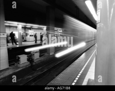 2014 Moment ghost train 186cm 板のみ モーメント