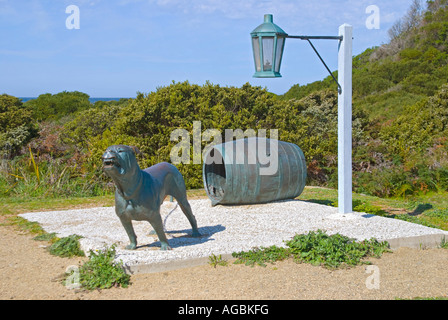 Bronze dog sculpture at Eaglehawk Neck, Tasmania Stock Photo