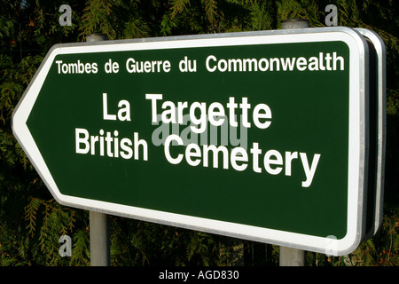 La Targette British cemetery sign Northern France Europe Wargraves Commission Stock Photo