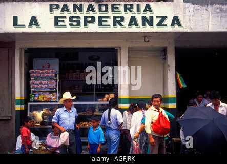 Guatemalans, Guatemalan people, shopping, Panaderia La Eseranza, pastry shop, bakery, Coban, Alta Verapaz Department, Guatemala, Central America Stock Photo