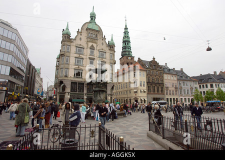 LOUIS VUITTON STOREON STROEGET in COPENHAGEN Editorial Photo - Image of  finance, kobenhavn: 174786026