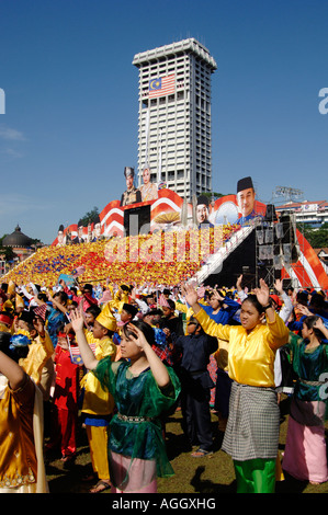 Malaysia s 50th Independence Day parade at the Merdeka Square in Kuala Lumpur Malaysia 31 August 3007 Stock Photo