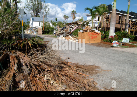 captiva island hurricane aftermath operations charley clean florida fl damage after alamy usa
