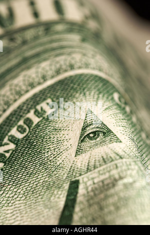 the pyramid on the back of the American one dollar bill Stock Photo - Alamy